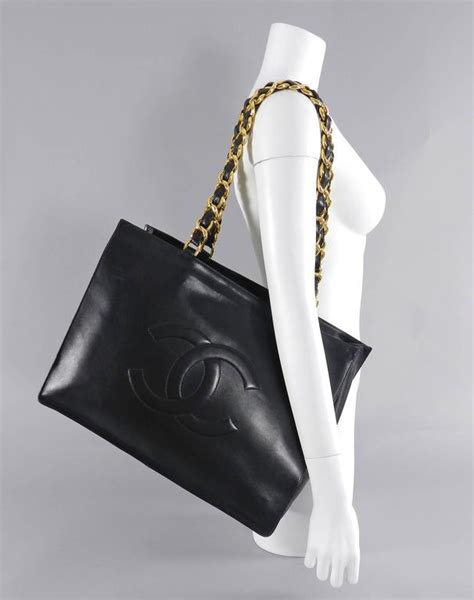 shopper sam prposter chanel|chanel chain tote.